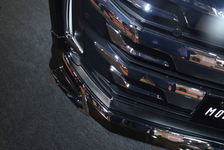 モデリスタのカスタマイズパーツが装着された新型「トヨタ・ノア」。