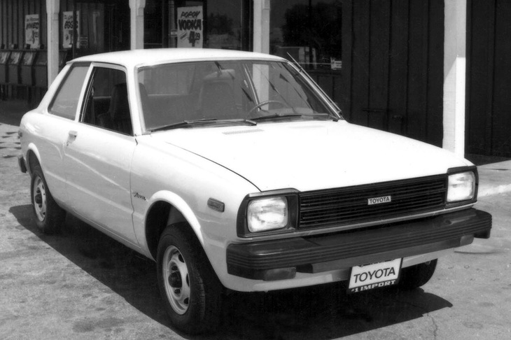 ２度にわたる石油危機を経て、世界一の自動車大国だったアメリカでも、低燃費でコンパクトな日本車がすっかり浸透していた。写真は1980年にアメリカに導入された「トヨタ・ターセル」。