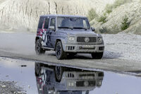 「メルセデスAMG G63」には引き続き4リッターV8ツインターボエンジンが搭載される。