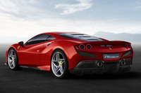 「F8トリブート」のリアビュー。