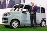 スーツケースをモチーフにしたというデザインが特徴の「スペーシア コンセプト」。もちろん市販化が予定されている。