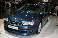 
	「9-3スポーツエステート」は白いテールランプで清楚な印象を与える。
	 