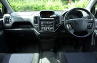 三菱ディオン TURBO NAVIパッケージ（4AT）【試乗記】の画像