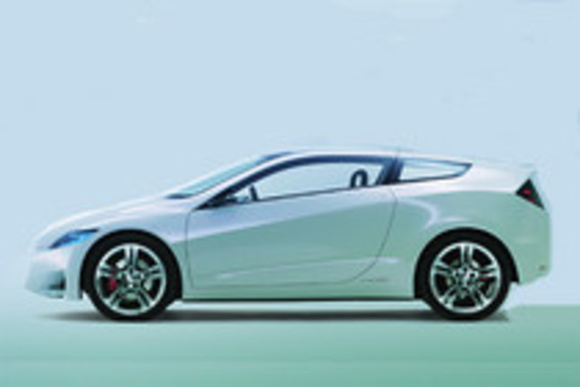 2007年の東京モーターショーに出展された「CR-Z」コンセプト。