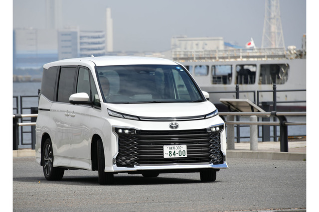 トヨタ・ヴォクシーS-Z（FF/CVT）【試乗記】 日本型ミニバンの到達点