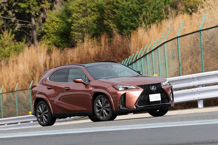 レクサスUX300h“Fスポーツ”プロトタイプ