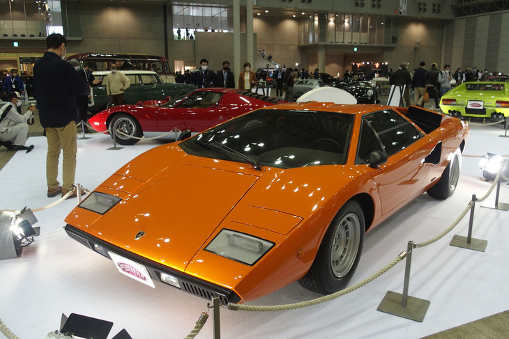 「スーパーカードリーム」と題された「オートモビル カウンシル2022」の主催者テーマ展示。