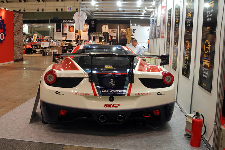 協和興材のブースに展示された「フェラーリRS D 458 challenge」。