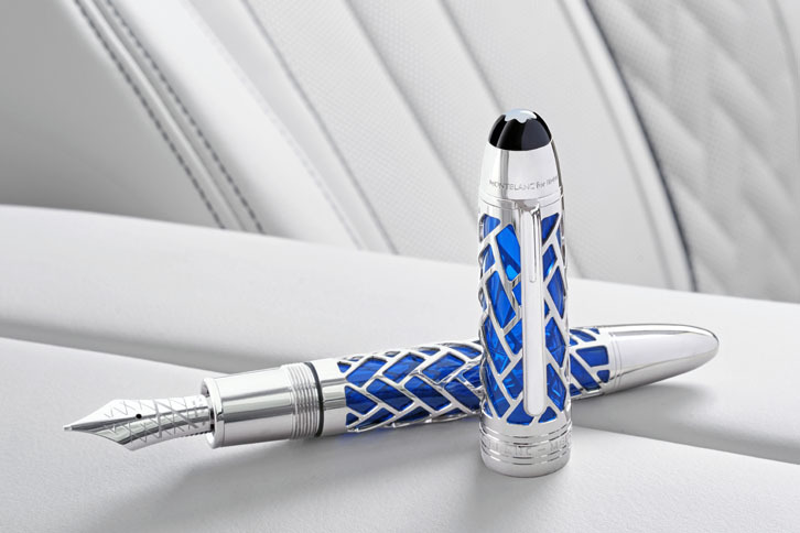 成約記念品のモンブラン製万年筆「センテニアル・ファウンテンペン」。
