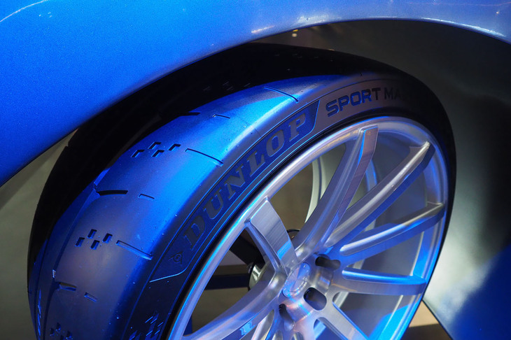 プレミアムスポーツタイヤ（コンセプト）