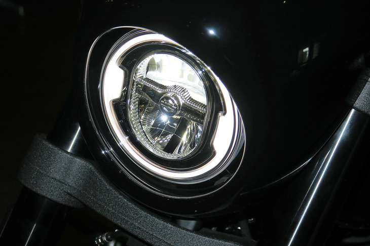 ハーレーダビッドソン・ローライダーS（ヘッドランプ）