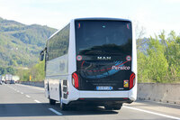 「MANライオンズ コーチ」。2024年4月、ボローニャ近郊で撮影。