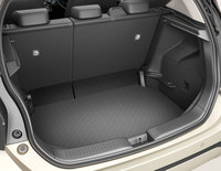 トヨタがハイブリッドカーの新型「アクア」を発売　従来モデルから燃費を約20％改善の画像