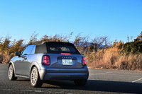 MINIクーパー コンバーチブルS（FF/7AT）の画像