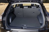 荷室の容量は461リッター。電動パワーテールゲートを備えている。