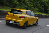 原稿の執筆にあたり、試乗メモを読み返さなくても、すらすらと筆が進むほどの鮮烈な印象を筆者に残した「ルーテシアR.S.」。