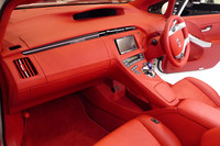 「トヨタ・プリウス」ベースのカスタムカーも多く見られた。