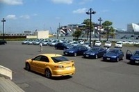 
	都内で行われた発表会の会場には、約100台（！）のアテンザが用意され、試乗の機会が与えられた。気合い充分。
	 