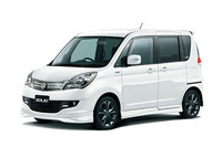 「スズキ・ソリオ BLACK&WHITE II」