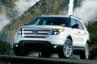 「フォード・エクスプローラー 4WD XLTエクスクルーシブ」
    