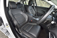 「2.0プレステージ」には「トーラス・レザーシート」が標準で備わる。