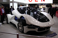 
	乗降時にはこのようにドア（？）が開く。
	 