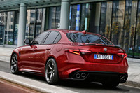 高性能版の「クアドリフォリオ」。新型「ジュリア」は2015年夏に、まずはクアドリフォリオから世界初公開された。