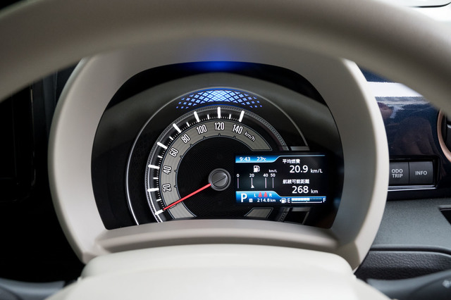 スズキ ワゴンrスマイル ハイブリッドx Ff Cvt 試乗記 カーマニアはお呼びじゃない Webcg スズキ ワゴンrスマイル ハイブリッドx Ff Cvt 試乗記 カーマニアはお呼びじゃない Webcg