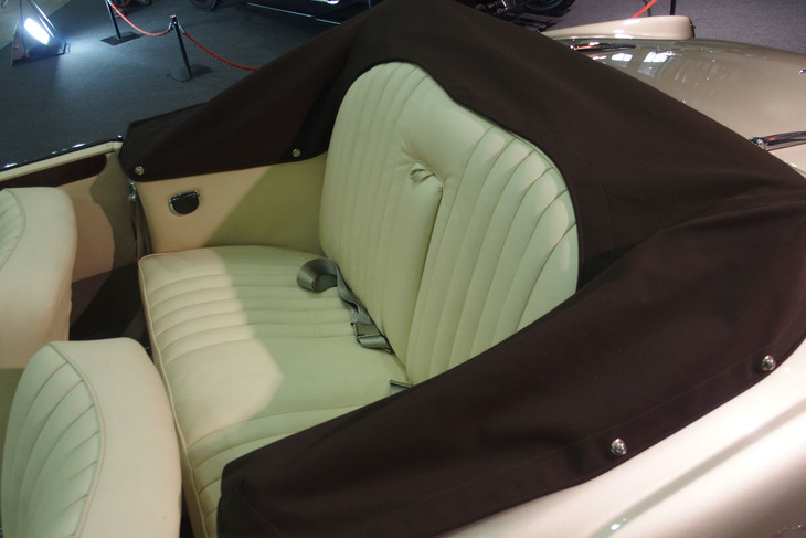 アルヴィス3.0リッターTE21パークウォード ドロップヘッドクーペ（1964年）／ザ・アルヴィスカーカンパニー