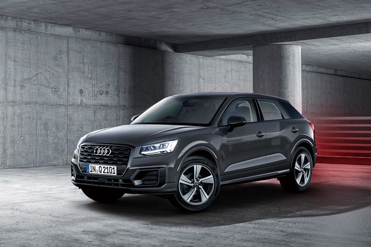 アウディQ2（写真はblack stylingパッケージ装着車）