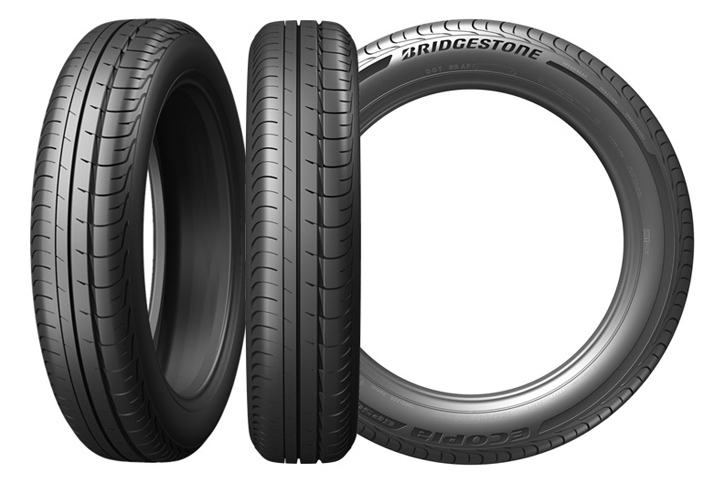 狭幅・大径というタイヤ形状が特徴の「オロジック」。燃費だけでなく排水性もよく、幅が狭いので余計な溝をトレッド面に彫る必要がなかったという。