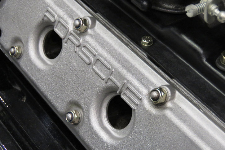 初期型911用エンジン＆トランスミッション（1965年、エンジン型式：901/01）