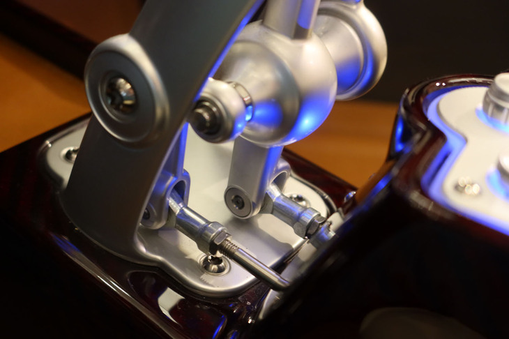 パガーニ・ウトピア ロードスター（シフトリンケージ）