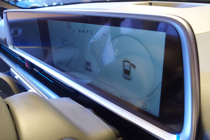 ヒョンデ・アイオニック6（メーターパネル）