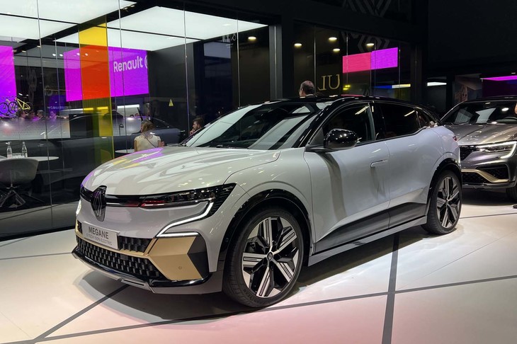 ルノー・メガーヌE-TECHエレクトリック