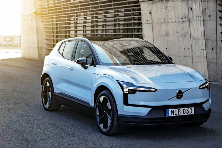 渕野氏が、デザインにおいて2023年で最も印象的なクルマに挙げた「ボルボEX30」。100％電動のパワートレインを搭載した、コンパクトSUVである。