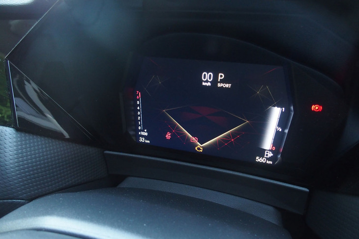 DS 4リヴォリPureTech（メーターパネル）