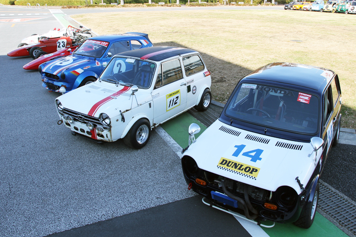 右から2台の「N360」と「Z360」のレーシング仕様。右端のN360は、当時のヨシムラチューンのエンジンを搭載している。