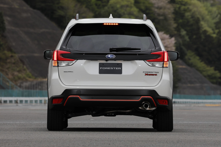 スバル・フォレスターX-BREAK