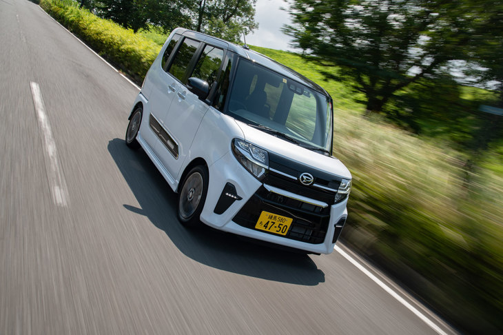 以前は“子育てファミリーのクルマ”だった軽スーパーハイトワゴンだが、人気が増すにつれてユーザー層も多様化。今では、若者から高齢者まで、幅広いユーザーが購入するクルマとなった。