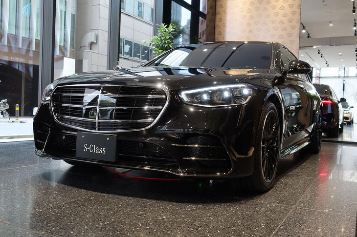 メルセデス・ベンツS580 4MATICロング ナイトエディション