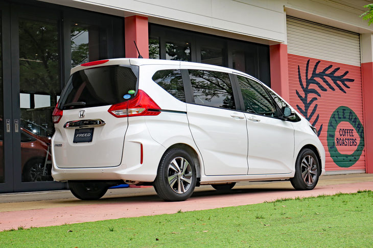 ホンダ・フリードG（FF）（エクステリア）