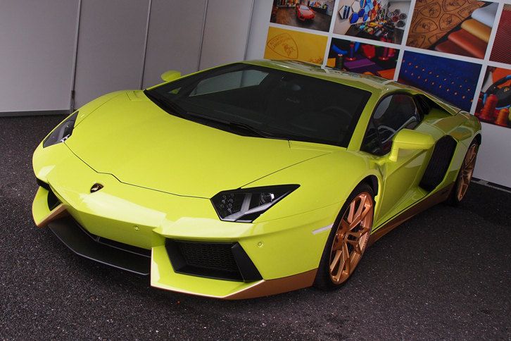 ランボルギーニ・アヴェンタドール ミウラ オマージュ