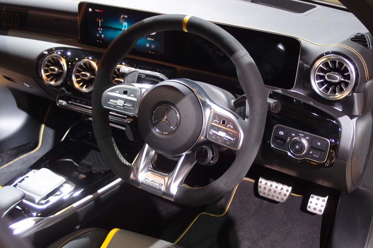 メルセデスAMG A45 S 4MATIC＋（コックピット周辺部）