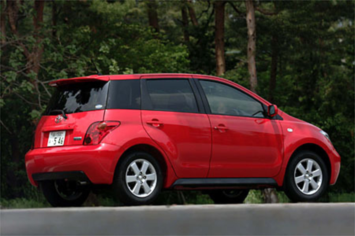 トヨタ イスト 1 3f Lエディション 1 5s Lエディション 4at 4at 試乗記 遅れてきたキューブ Webcg