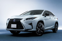 「レクサスRX“Black Sequence”」