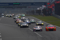 GT300クラスは28台が出走。うち22台が長丁場のレースで完走した。