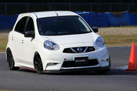 カジュアルなチューニングやカスタムが人気を博す昨今でも、依然として本格的なチューニングのメニューやパーツを用意するニスモ。今回の試乗車も、足や空力だけでなく、エンジンやドライブトレインにも手が加えられていた。