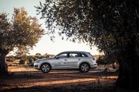 アウディQ7 e-tron 3.0 TDIクワトロ