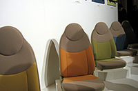 “自然の色”をイメージしたという5色のボディカラーには、インテリアの一部が同色になる「ハーモニーインテリア」が採用される。